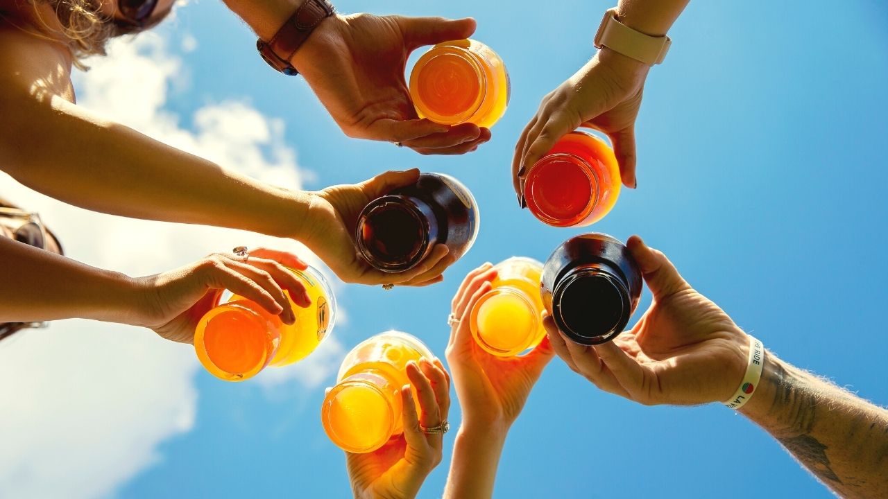 Crooked Hammock Brewery Cheers