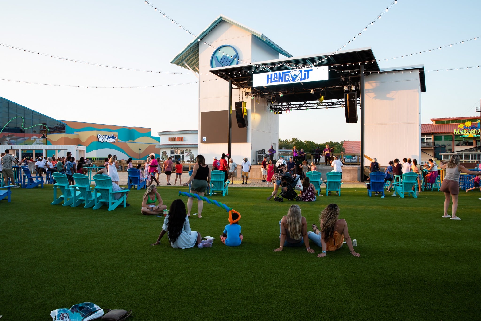 It’s Time to Try Hangout, the New Spot at Broadway at the Beach