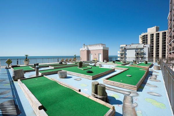Grande Cayman Mini Golf
