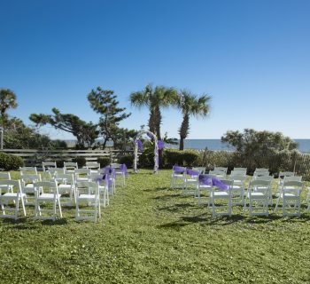 grande-cayman-lawn-wedding