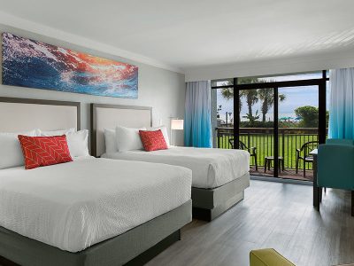Grande Cayman Oceanfront 2 Queen Bedroom