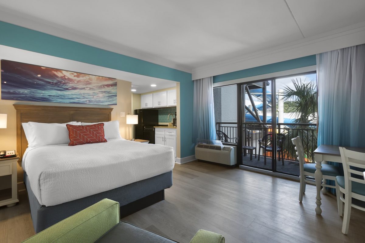 Splash Deck Junior Suite